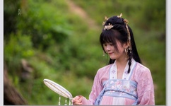 迈开腿尝尝你的草莓意思